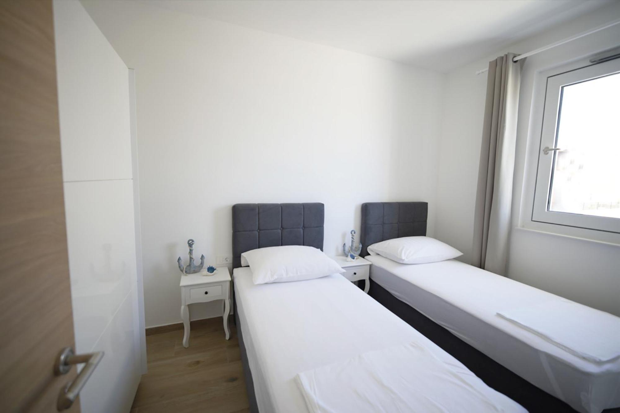 Nautica Apartment Ražanac Exterior foto